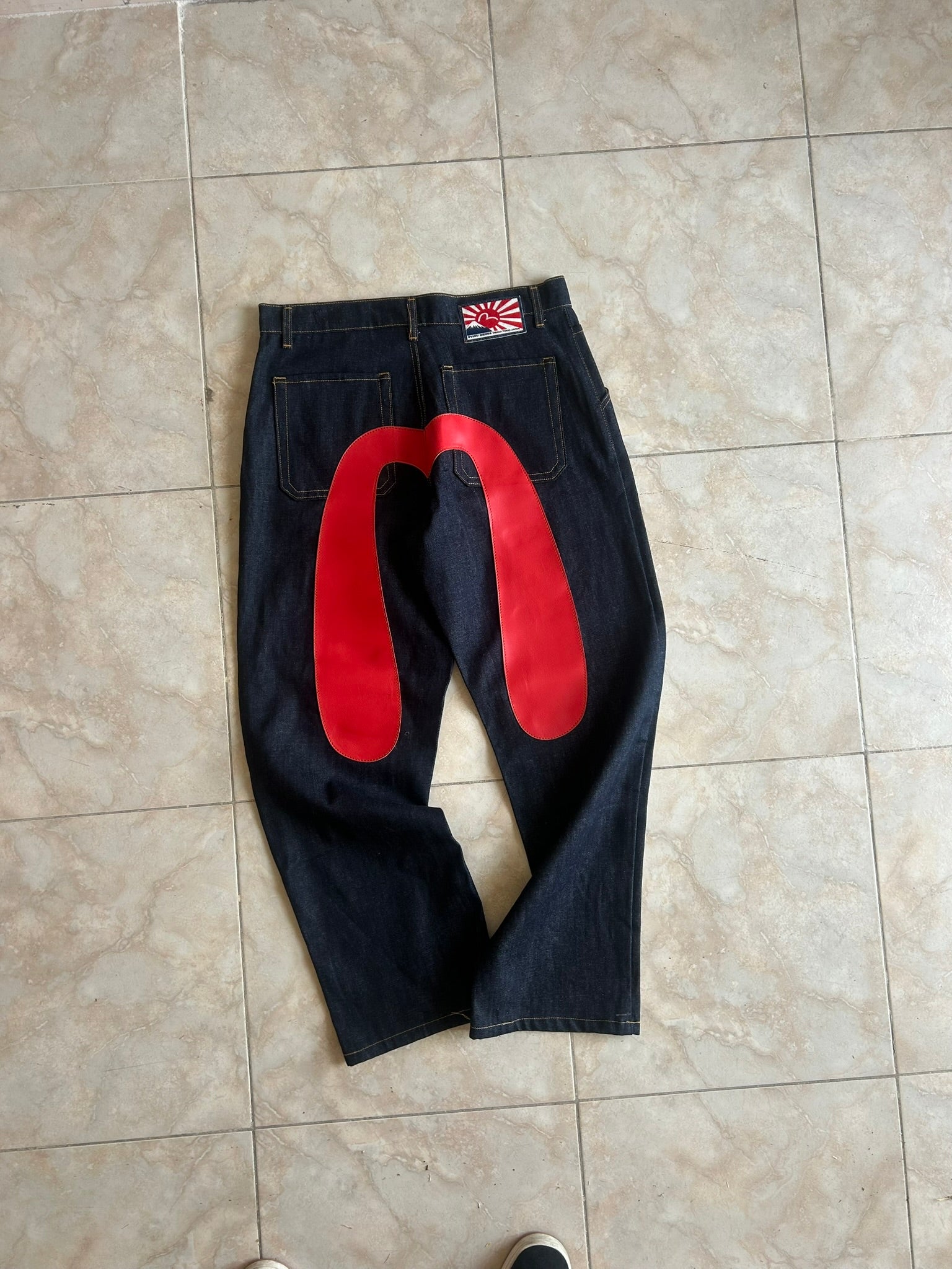 EVISU RED