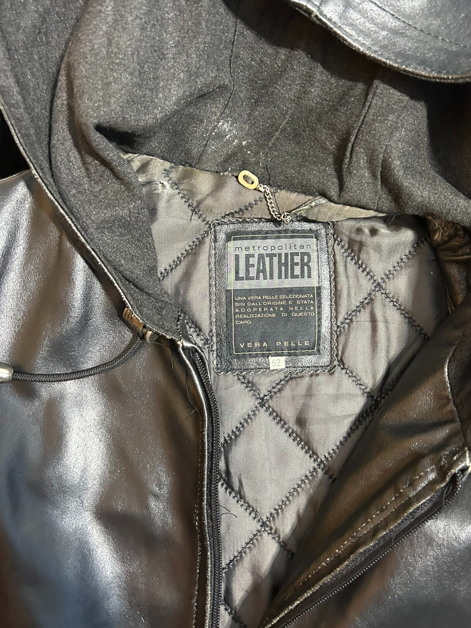 Giubbotto Vintage in Vera Pelle con Cappuccio – Taglia IT 52