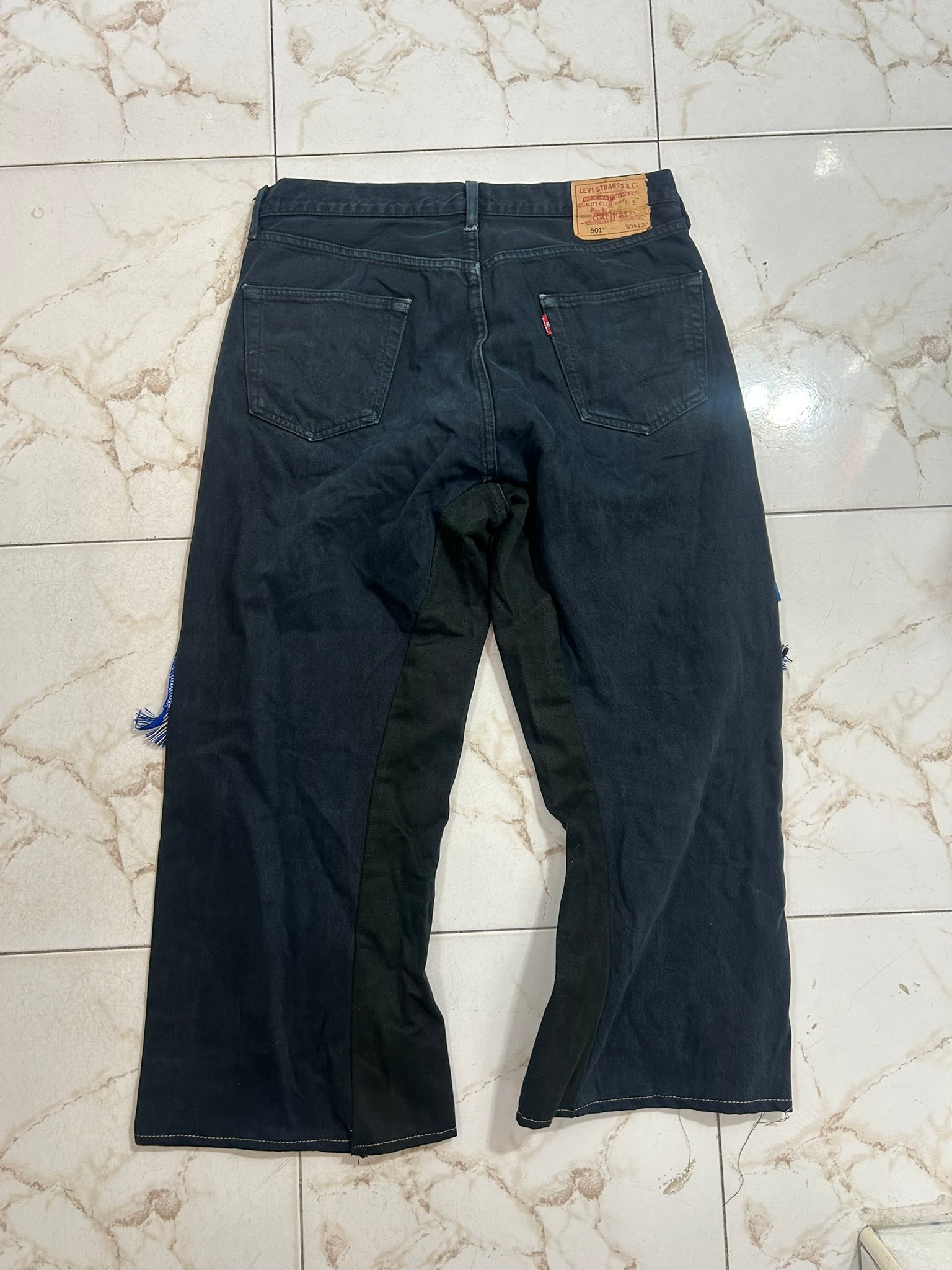 Jeans Rework Nerazzurri – Base Levi’s