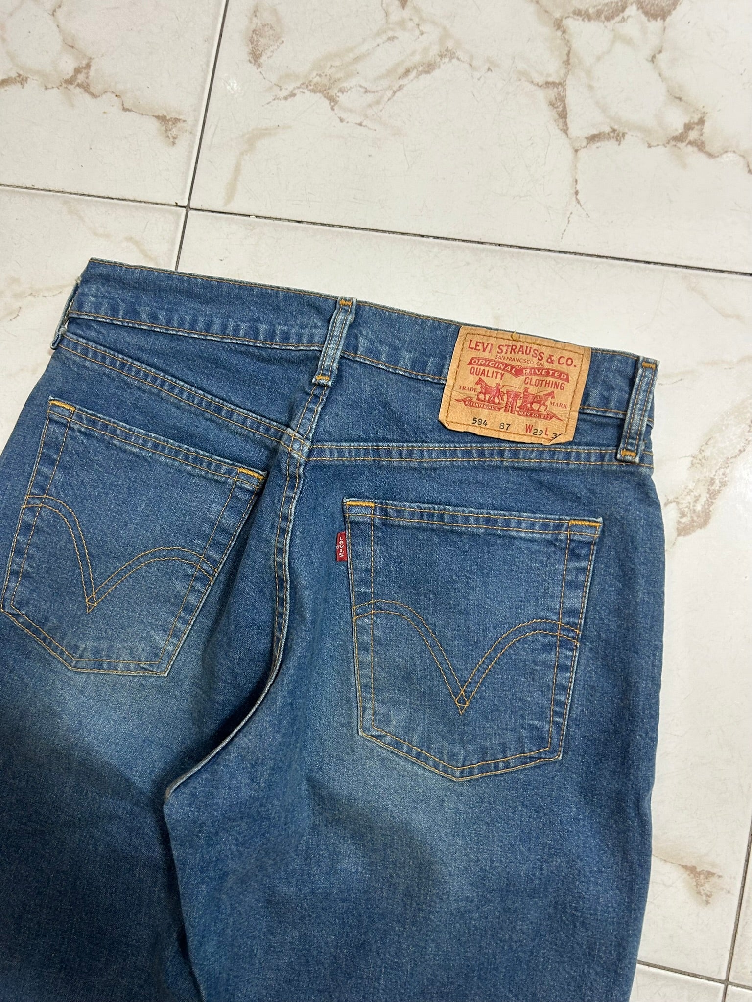 Jeans Levi’s 584 – Taglia IT 42 (W29 L32)