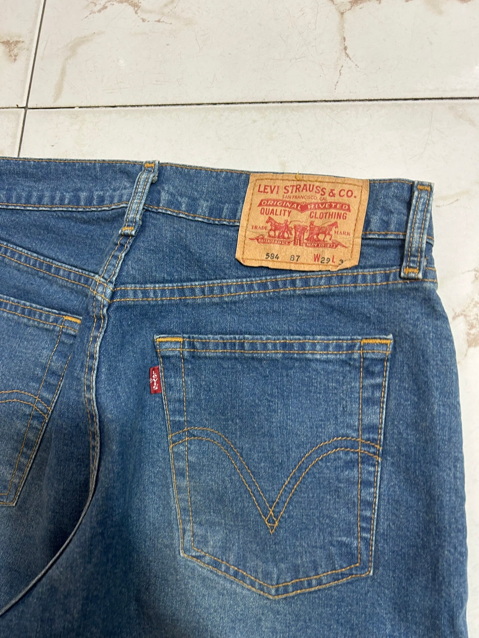 Jeans Levi’s 584 – Taglia IT 42 (W29 L32)