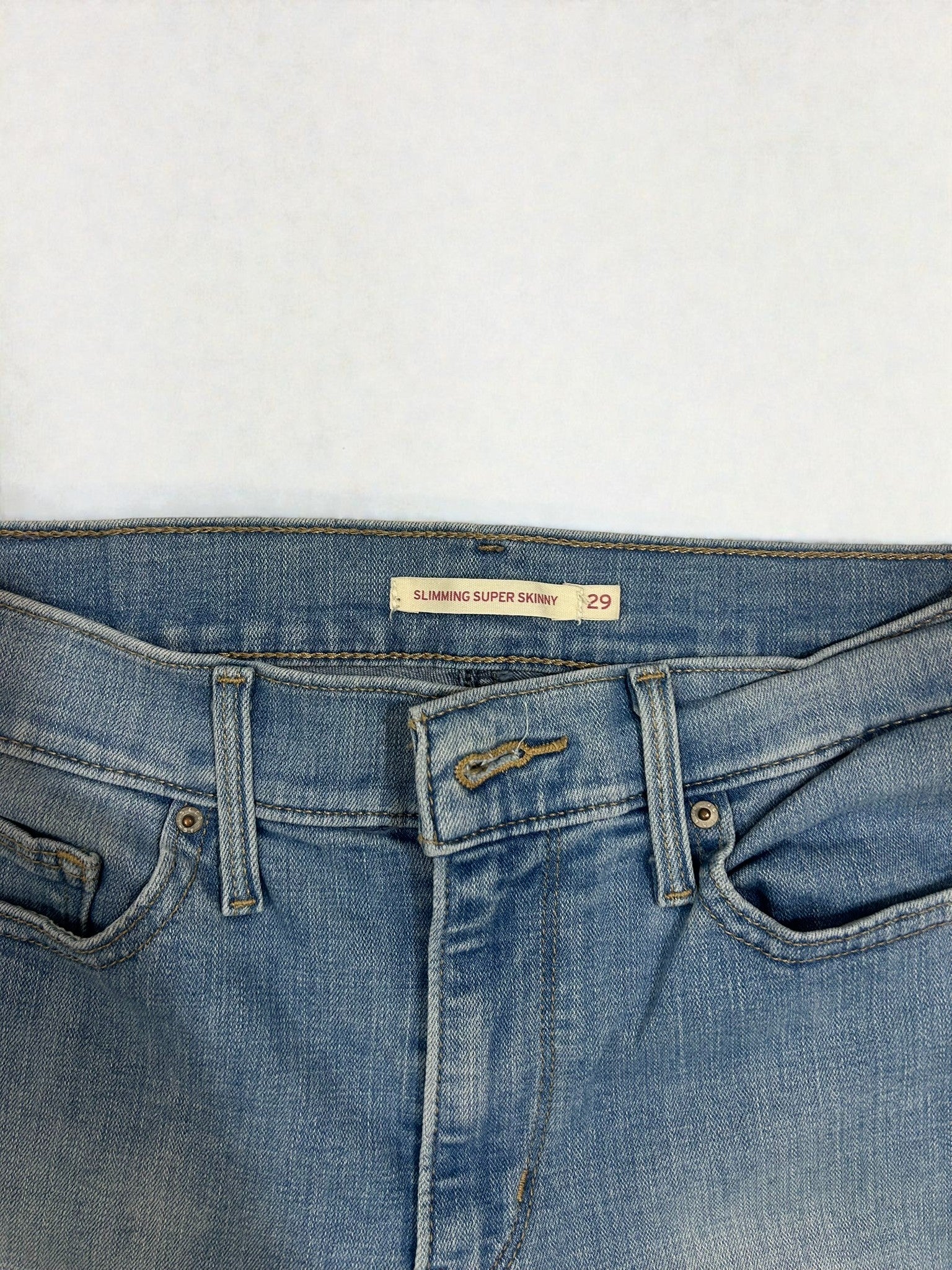 Levi’s Slimming Super Skinny – Taglia 42 IT
