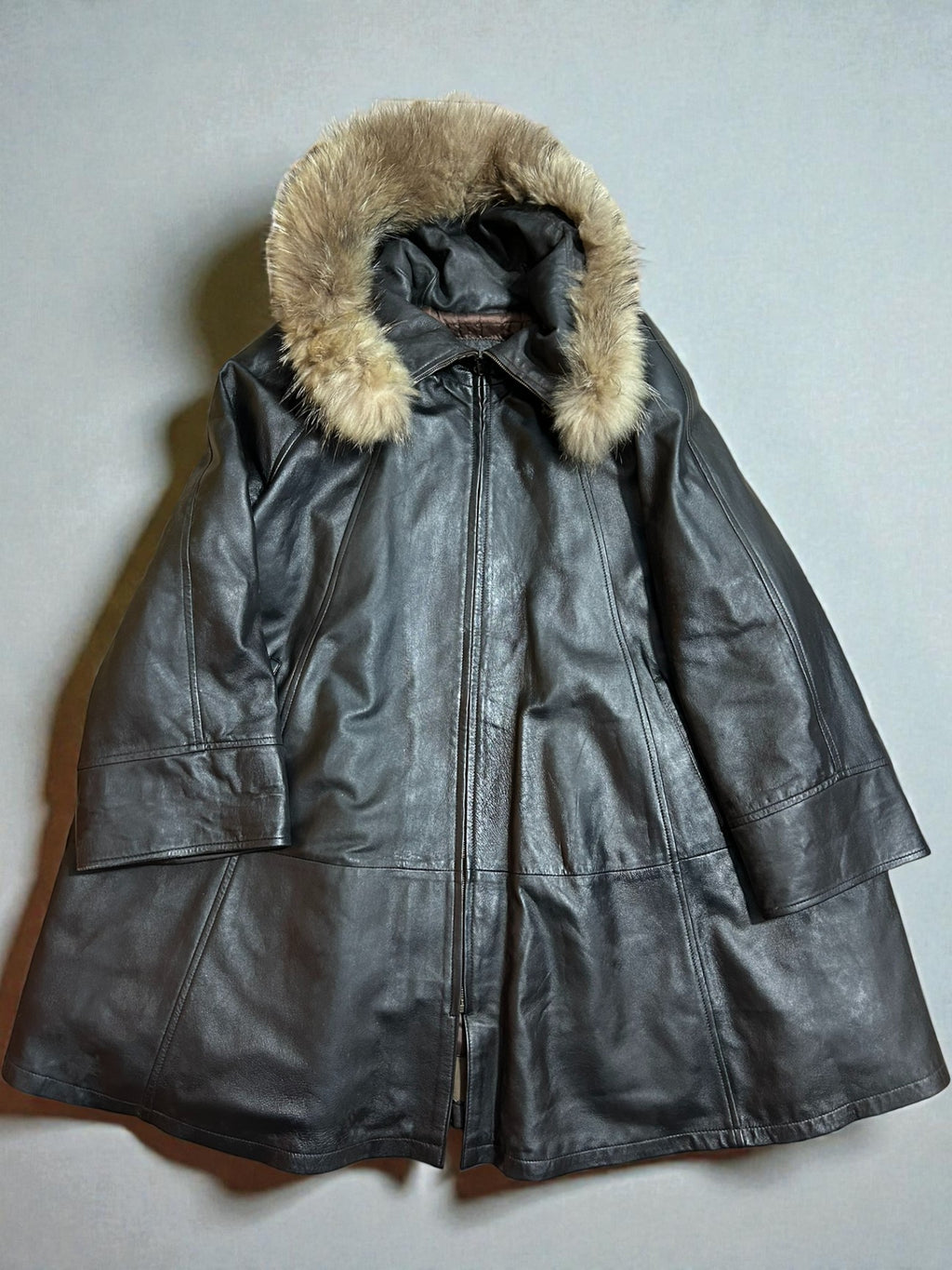 Cappotto Vintage in Vera Pelle con Cappuccio e Pelliccia – Taglia IT M